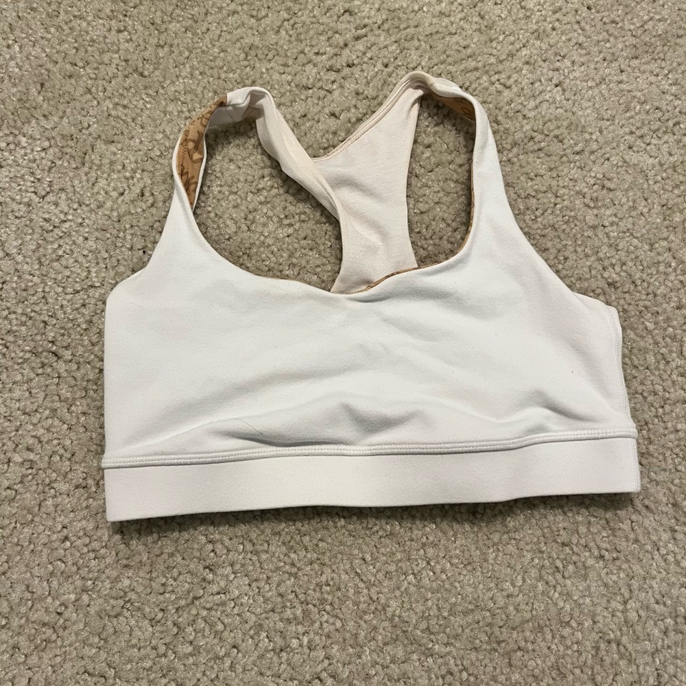 Lululemon sports bra 4